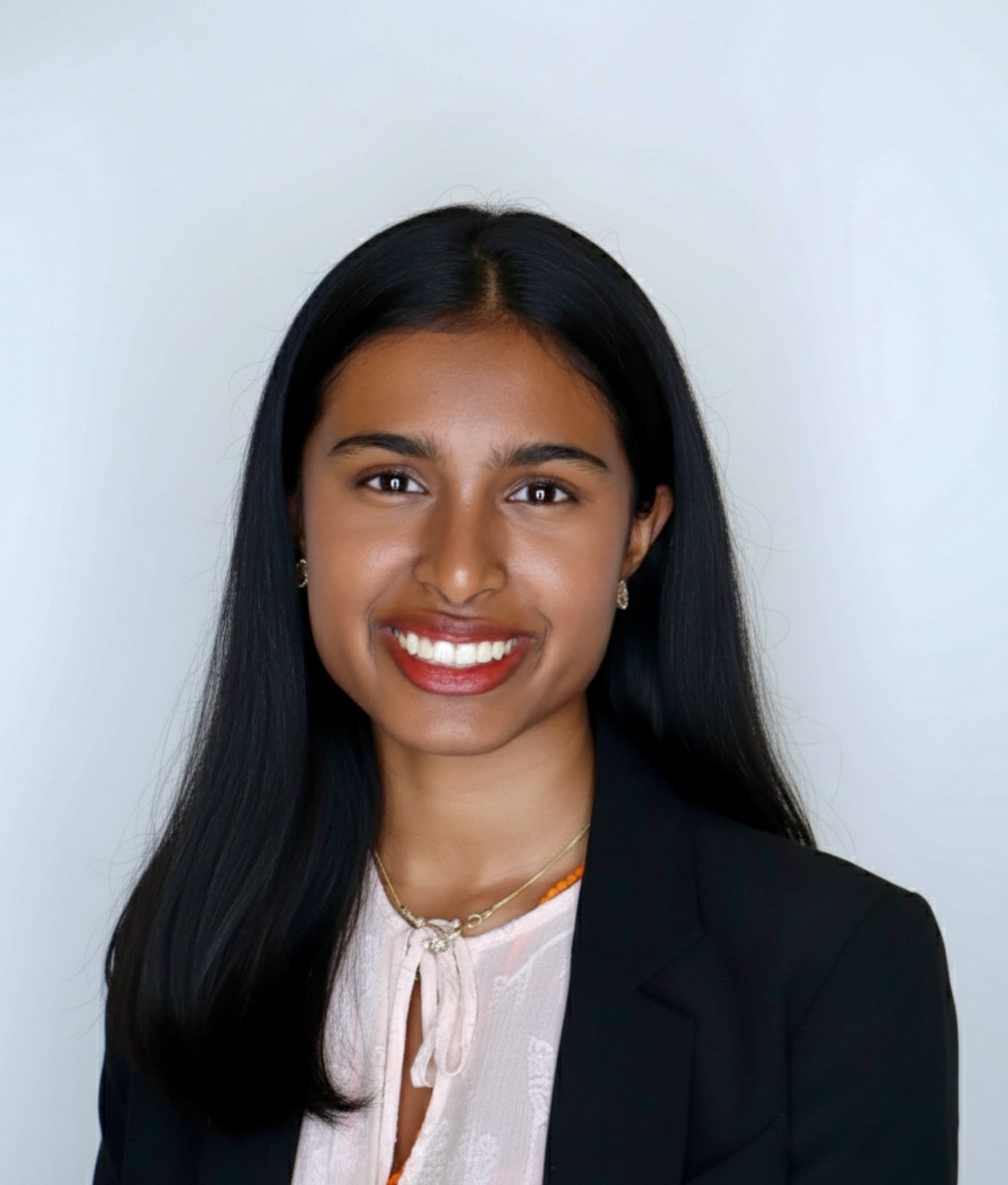 Headshot of Anahita Poongundran